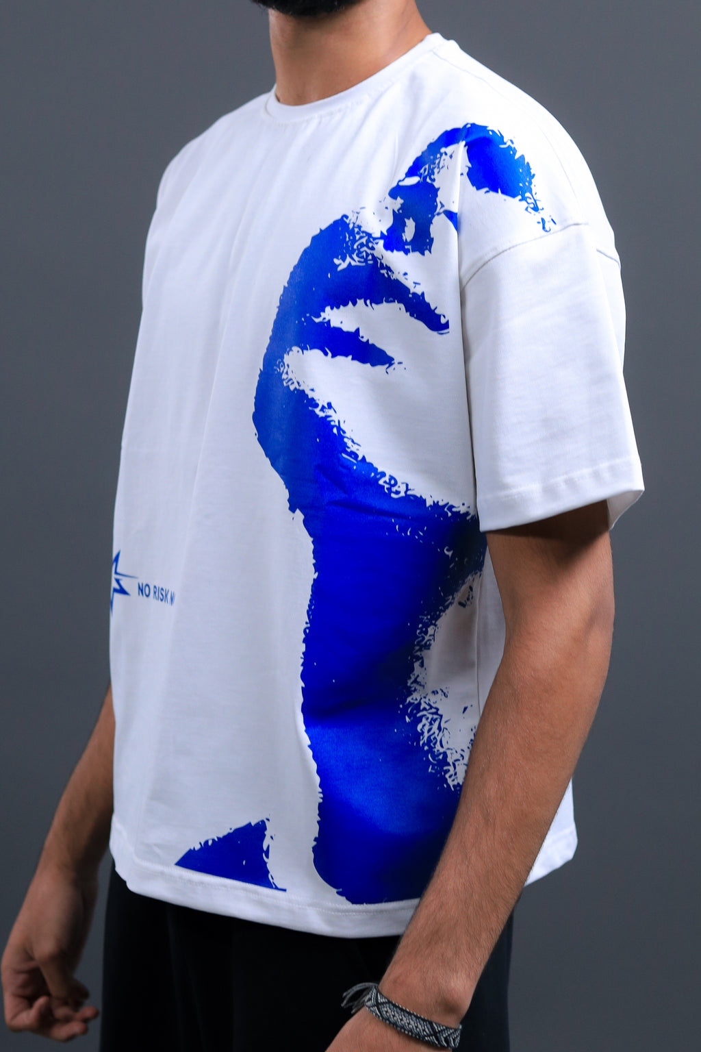 Unisex oversized Tee